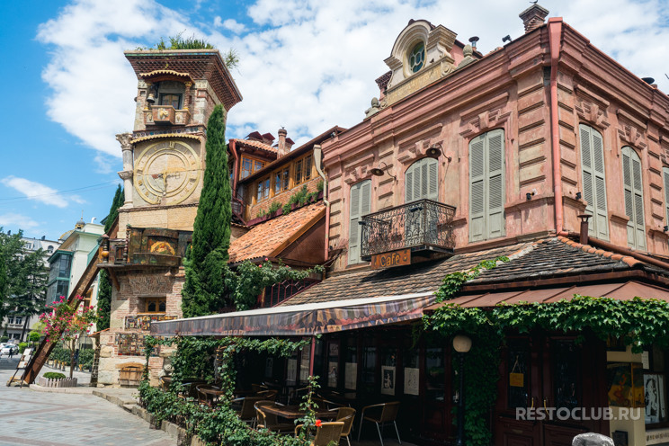 рестораны в тбилиси, гастротур по грузии, кафе габриадзе, cafe gabriadze